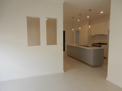10 Tangemere Way, Cranbourne East