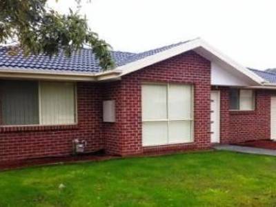 2 / 63 Cranbourne Drive, Cranbourne