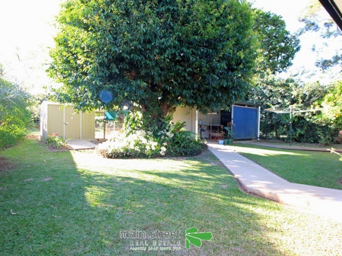 33 Holm Street, Atherton