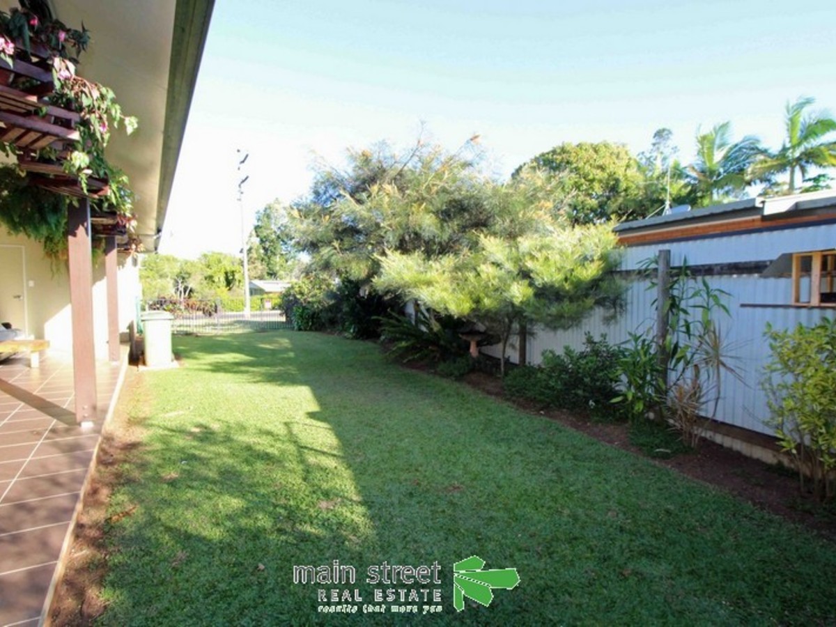 33 Holm Street, Atherton