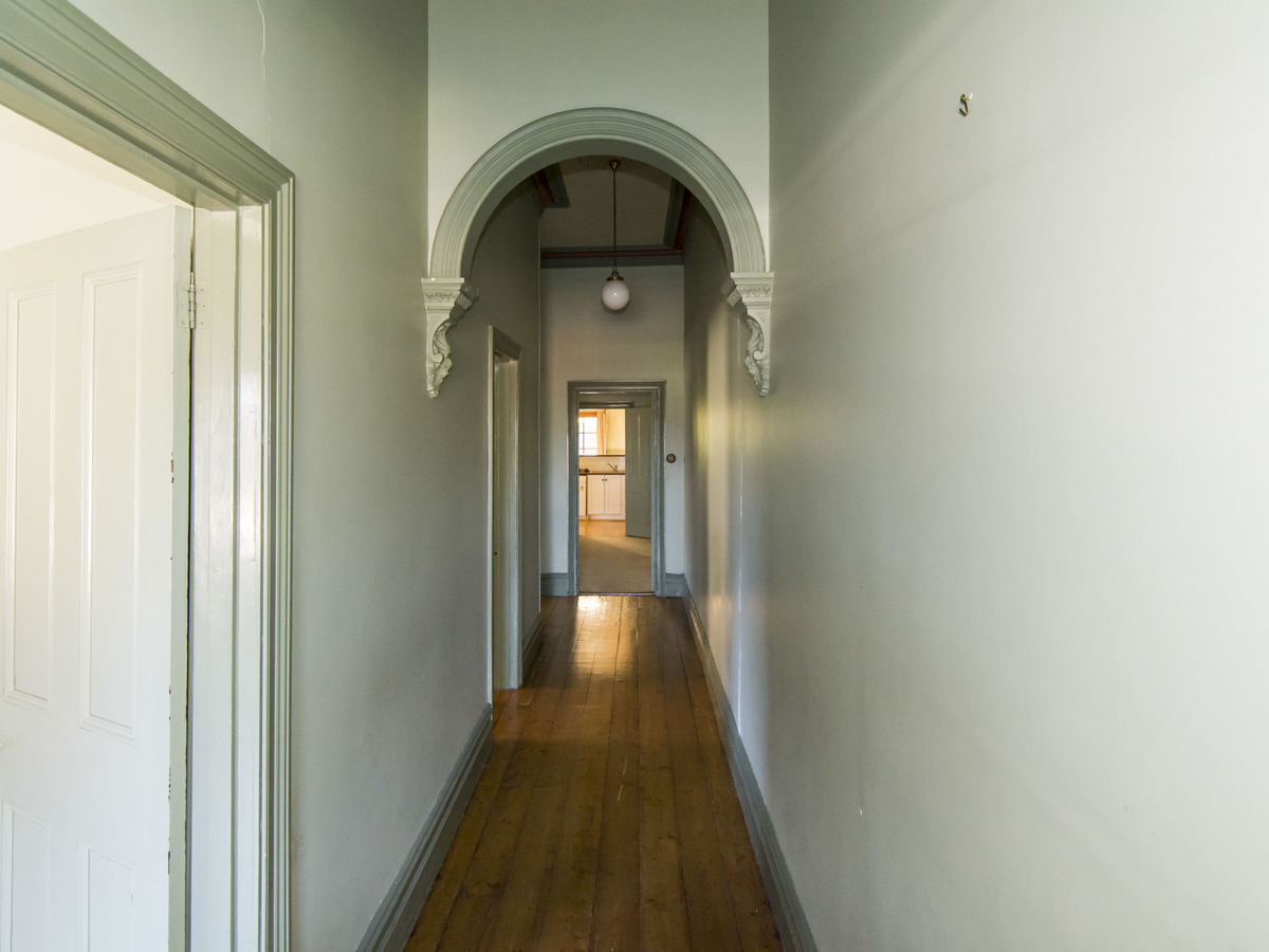 13 Henry Street, Horsham