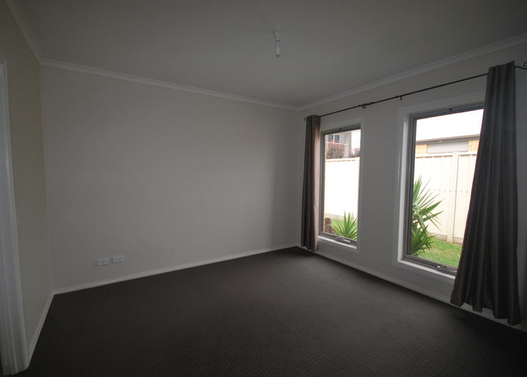 2 / 10 Wannon Street, Portland