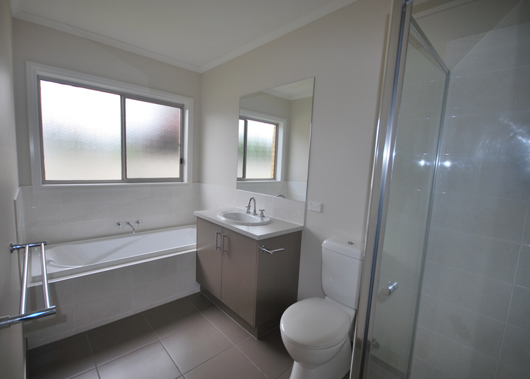 2 / 10 Wannon Street, Portland
