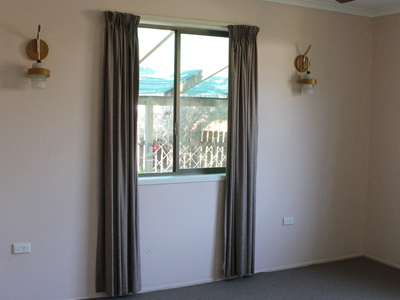 2 / 38 William St, Urangan