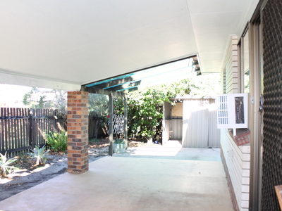 2 / 38 William St, Urangan