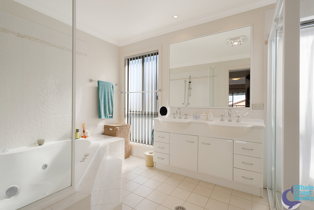 128a Noble Parade, Dalmeny