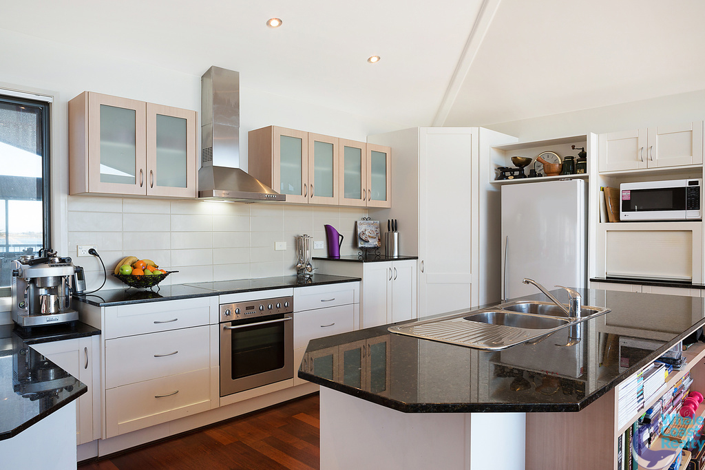 128a Noble Parade, Dalmeny