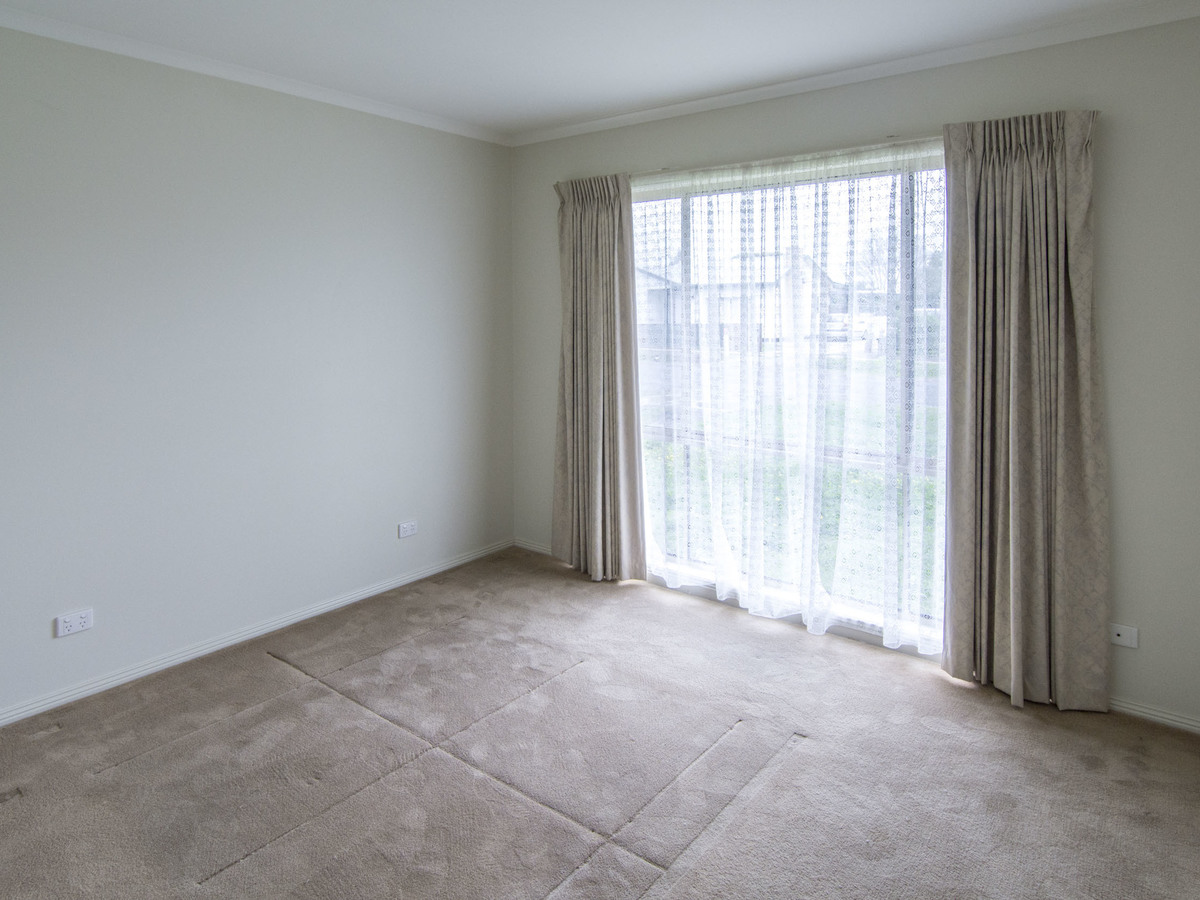 01 / 16 Palk Street, Horsham