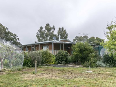 5383 Coleraine-Edenhope Road, Harrow