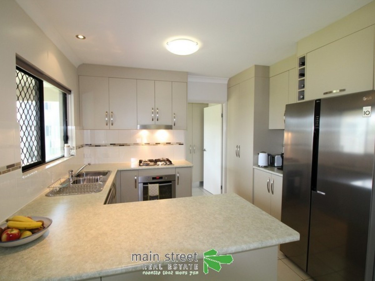 50 Danzer Drive, Atherton