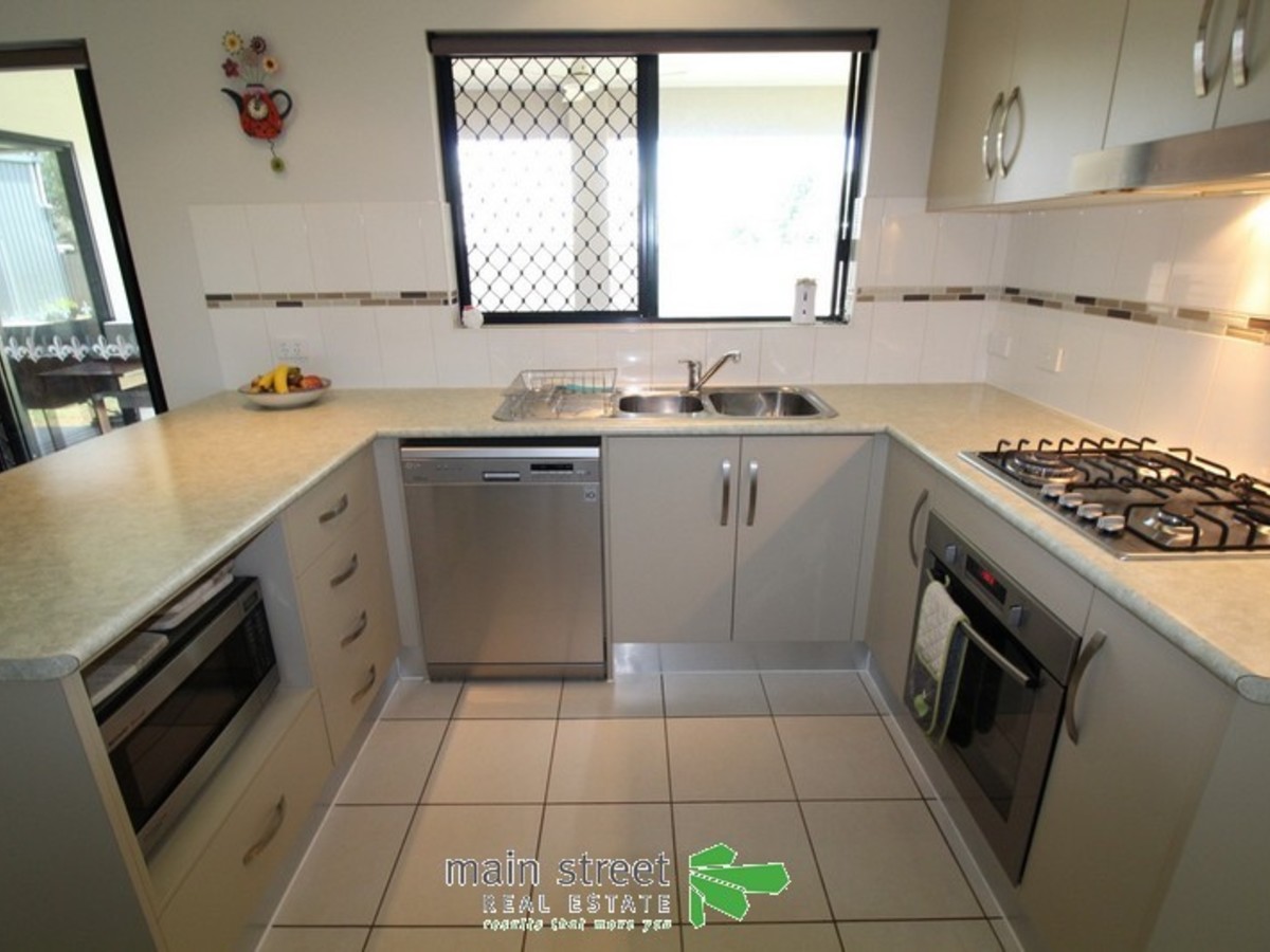 50 Danzer Drive, Atherton