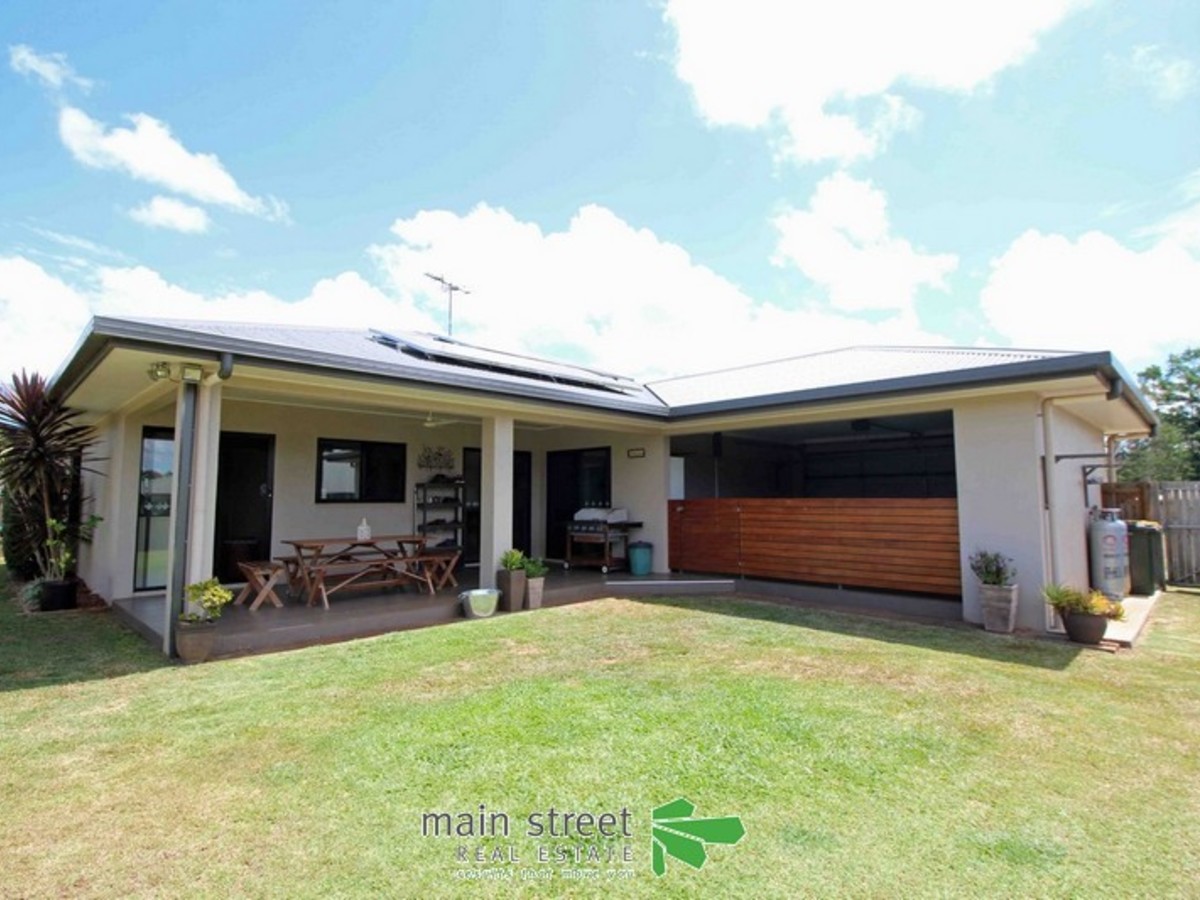 50 Danzer Drive, Atherton