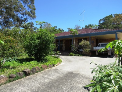 33 Coomburra Crescent, Ocean Shores