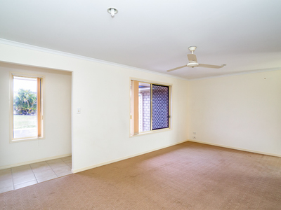 90 Caddy Avenue, Urraween