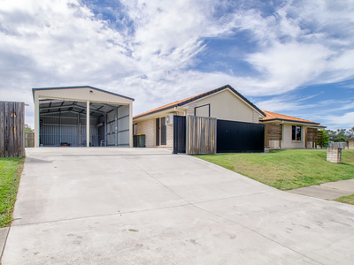 90 Caddy Avenue, Urraween
