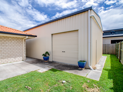 90 Caddy Avenue, Urraween