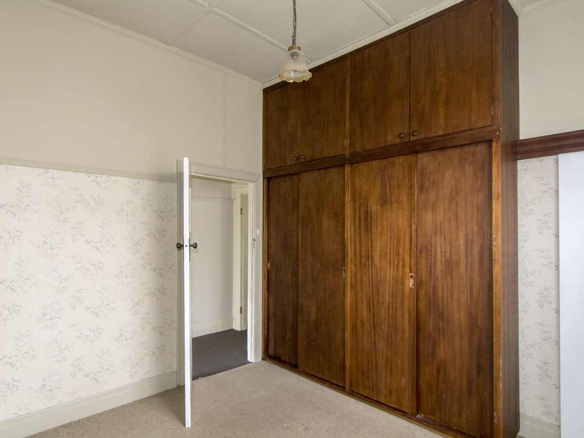 12  George Street, Horsham