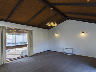 8 Tydeman Street, Horsham