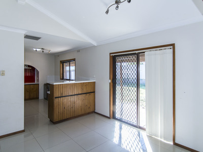 8 Tydeman Street, Horsham