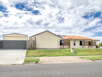 90 Caddy Avenue, Urraween