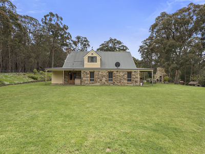 25 Alpine Avenue, Macedon