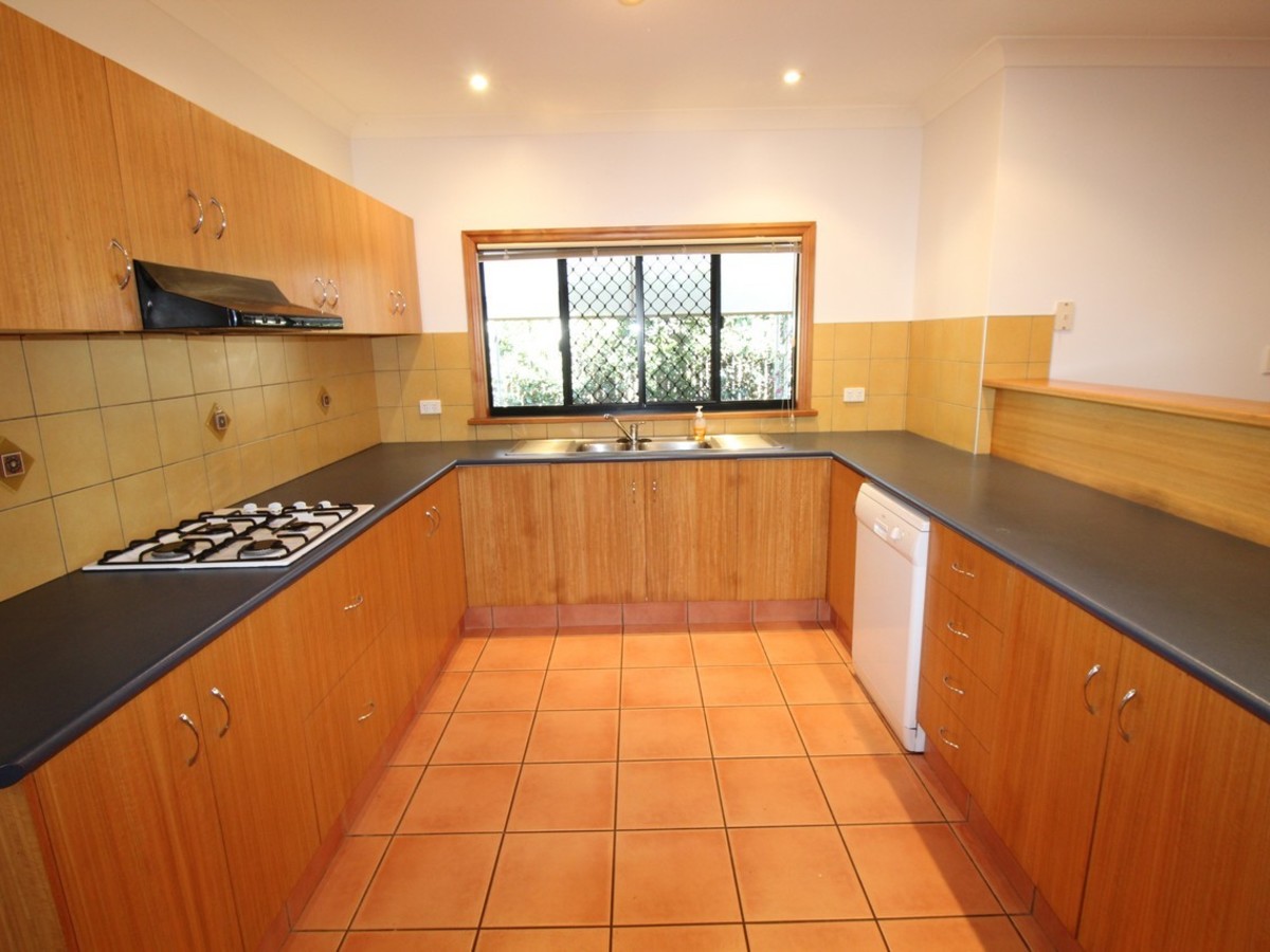 36 Anthony Drive, Atherton