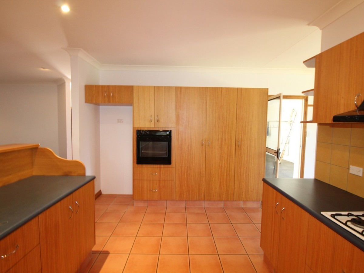 36 Anthony Drive, Atherton