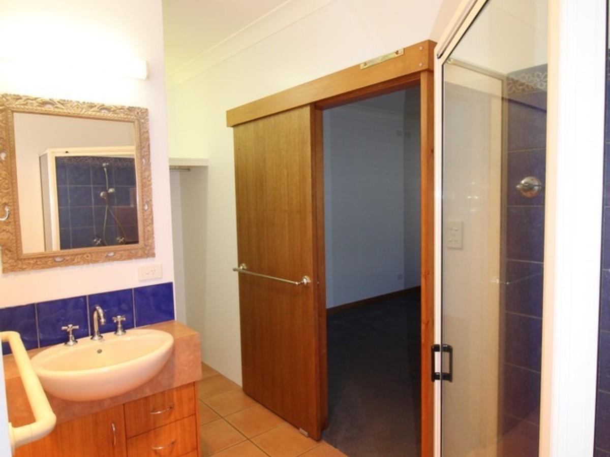 36 Anthony Drive, Atherton