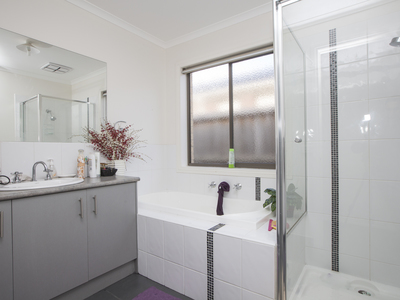 21 Evesham Street, Cranbourne North