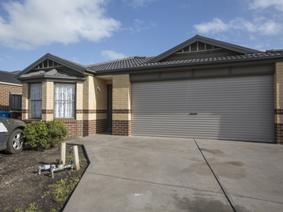 21 Evesham Street, Cranbourne North