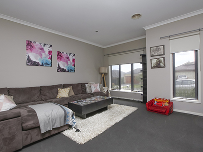 11 Ben Cairn Mews, Pakenham