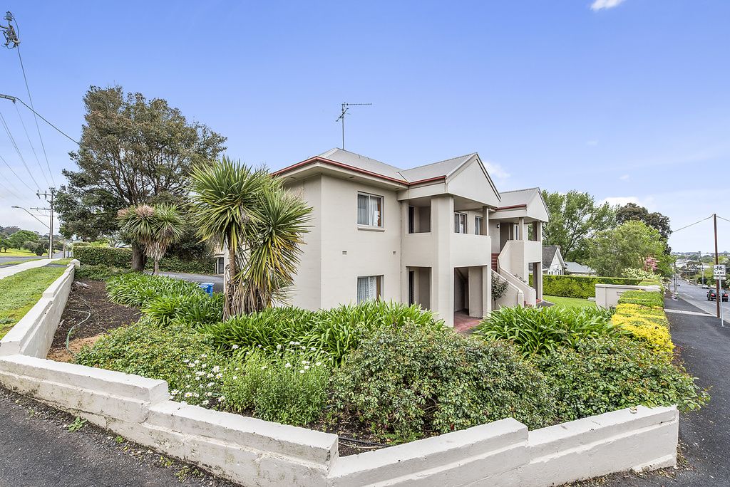 84 Bay Road, Mount Gambier