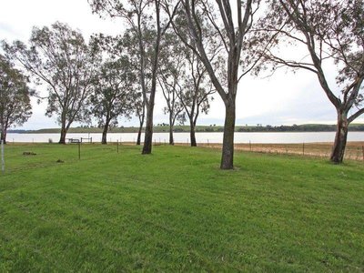 66 Lakeside Boulevard, Heathcote