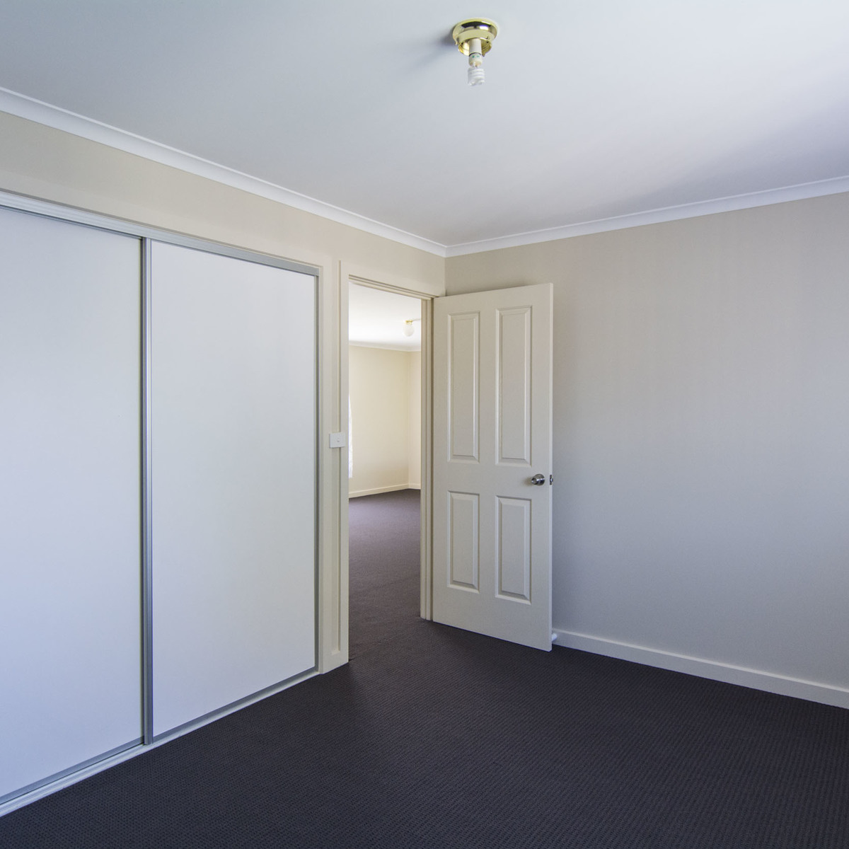2 / 26 Philip Street, Horsham