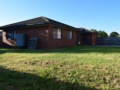 9 Rimes Close, Cranbourne West