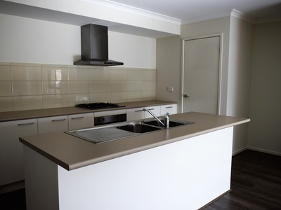 32 Yellow Robin Circuit, Cranbourne East