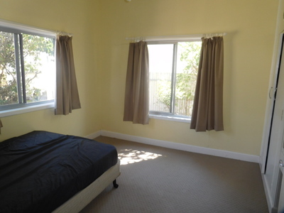 27 Stewart Street, Horsham