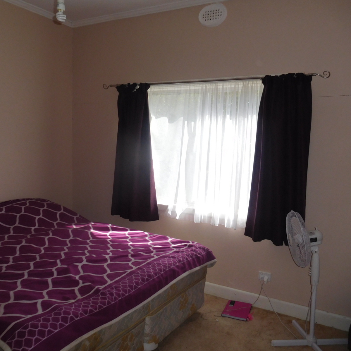 27 Stewart Street, Horsham