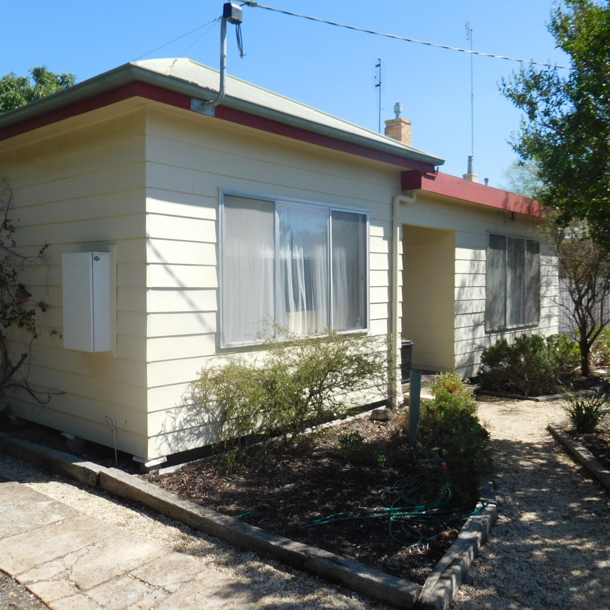 27 Stewart Street, Horsham