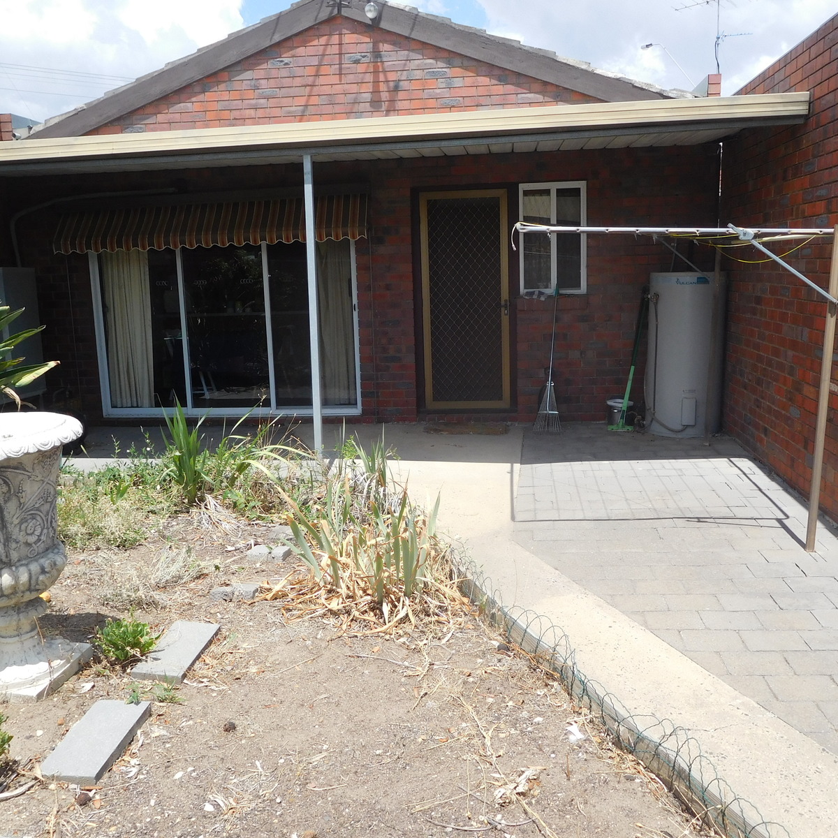 2 / 33 Dooen Road, Horsham