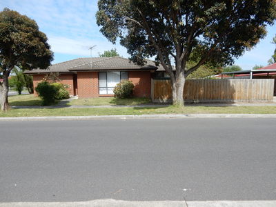 54 Beckington Crescent, Hampton Park