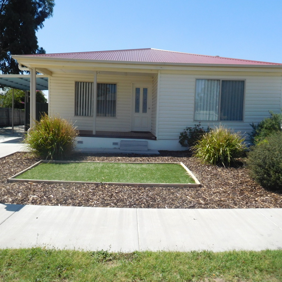 1 / 26 Philip Street, Horsham