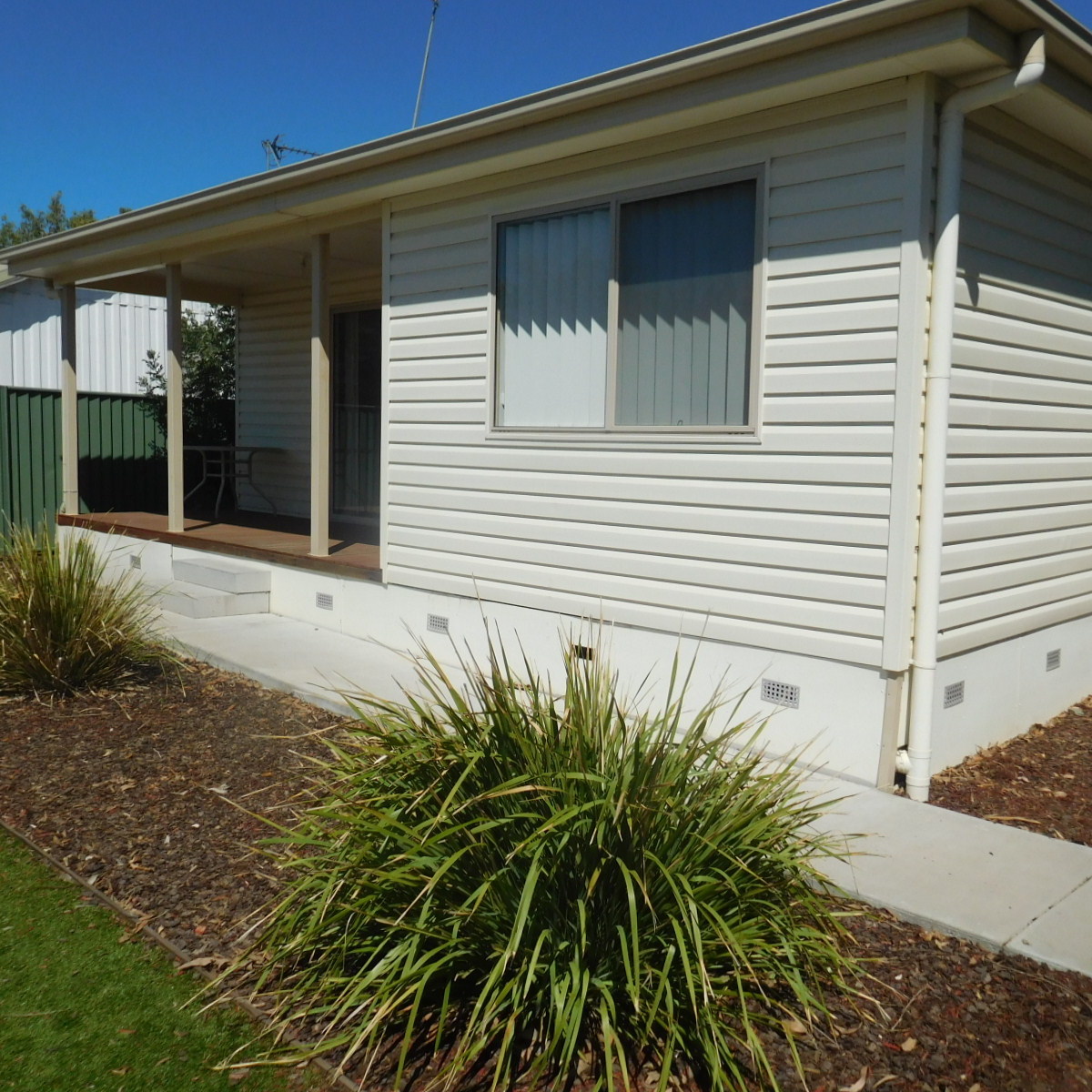 1 / 26 Philip Street, Horsham