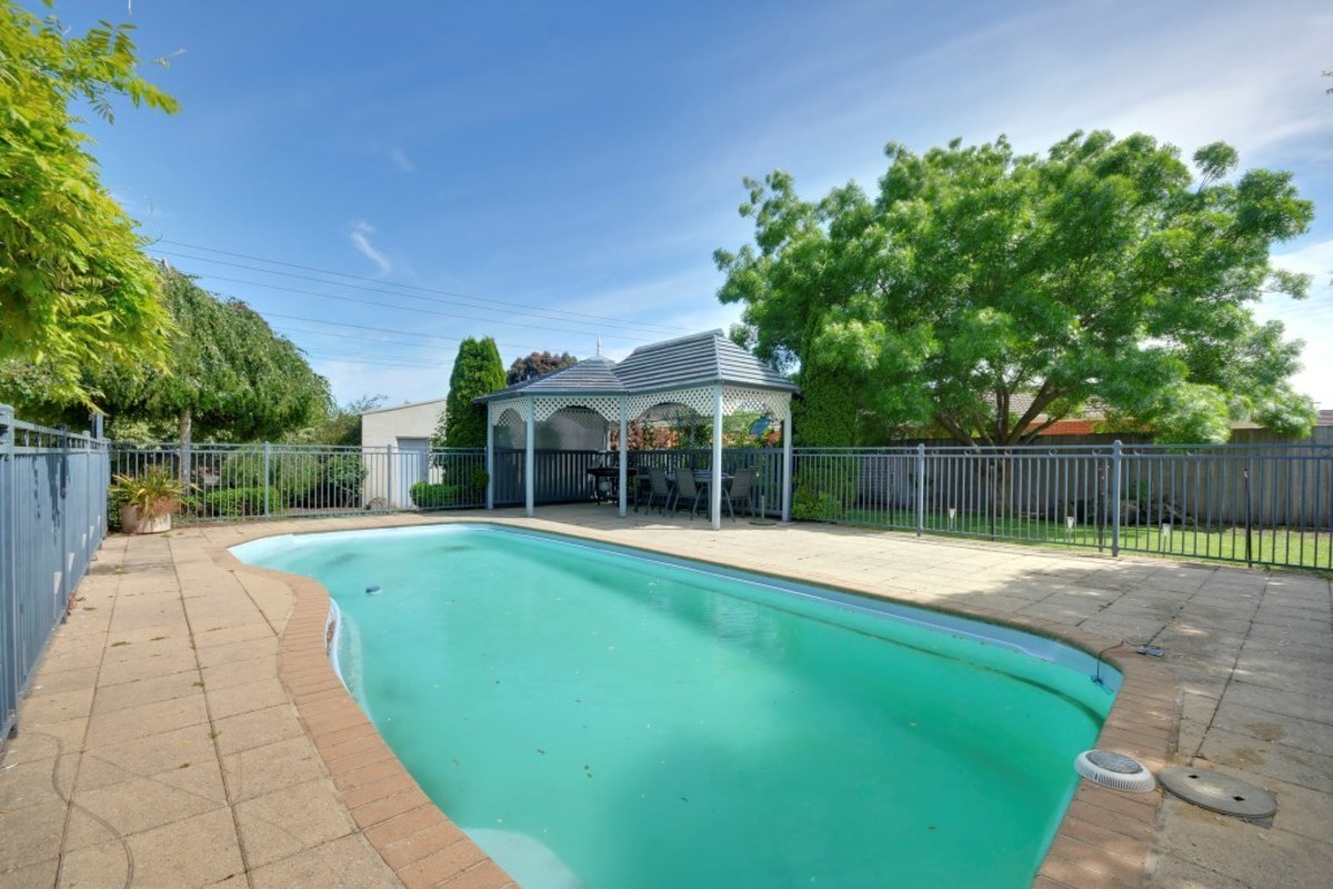 112114 Bridle Road, Morwell Rennie Property Sales