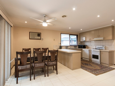 57 Meredith Crescent, Hampton Park
