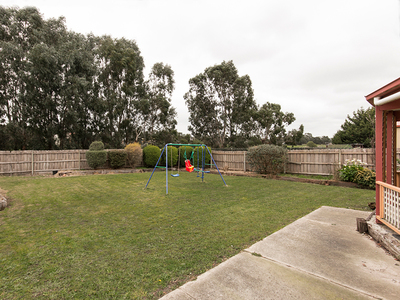 57 Meredith Crescent, Hampton Park