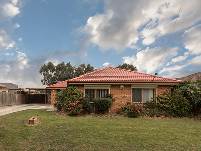 57 Meredith Crescent, Hampton Park