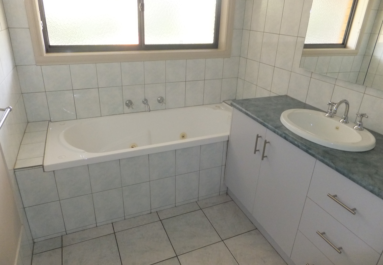 4 Polwarth Place, Shepparton