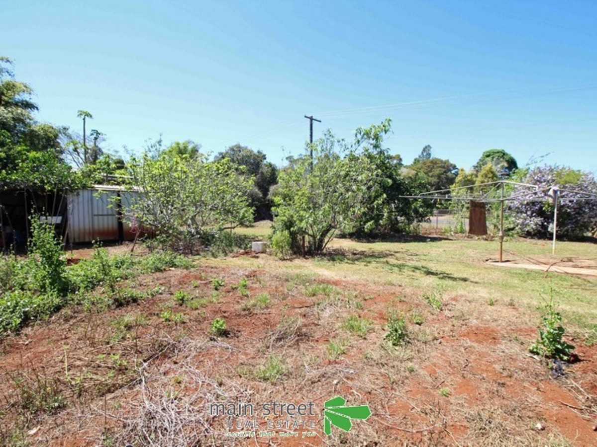 Abbott Street, Atherton