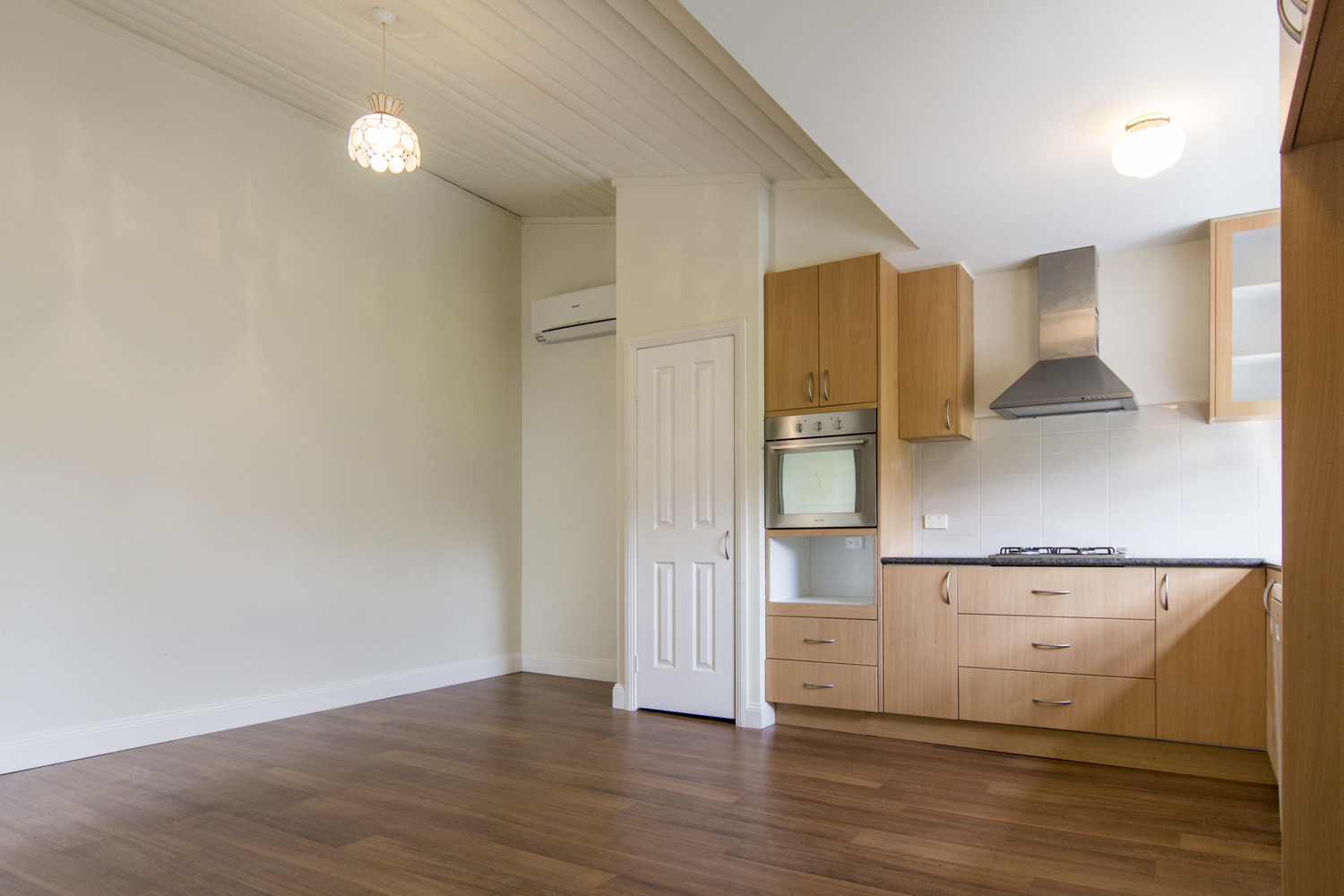 7 Harriett Street, Horsham